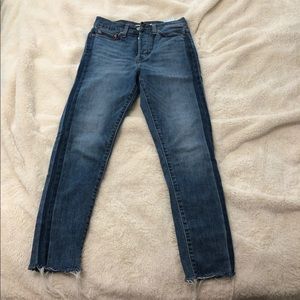 LEVI’S WEDGIE SKINNY JEAN